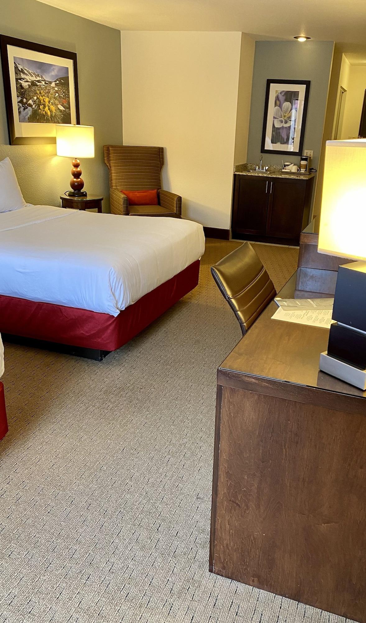 Radisson Hotel Colorado Springs Airport מראה חיצוני תמונה