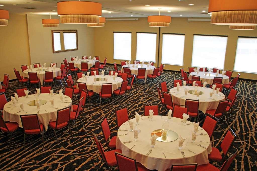 Radisson Hotel Colorado Springs Airport מתקנים תמונה
