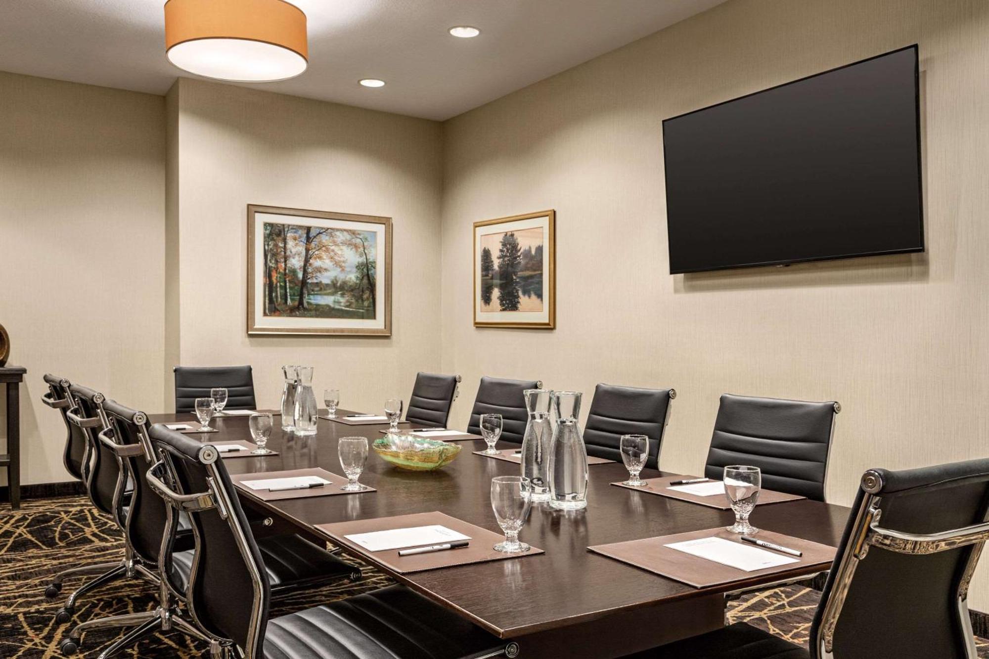 Radisson Hotel Colorado Springs Airport מראה חיצוני תמונה