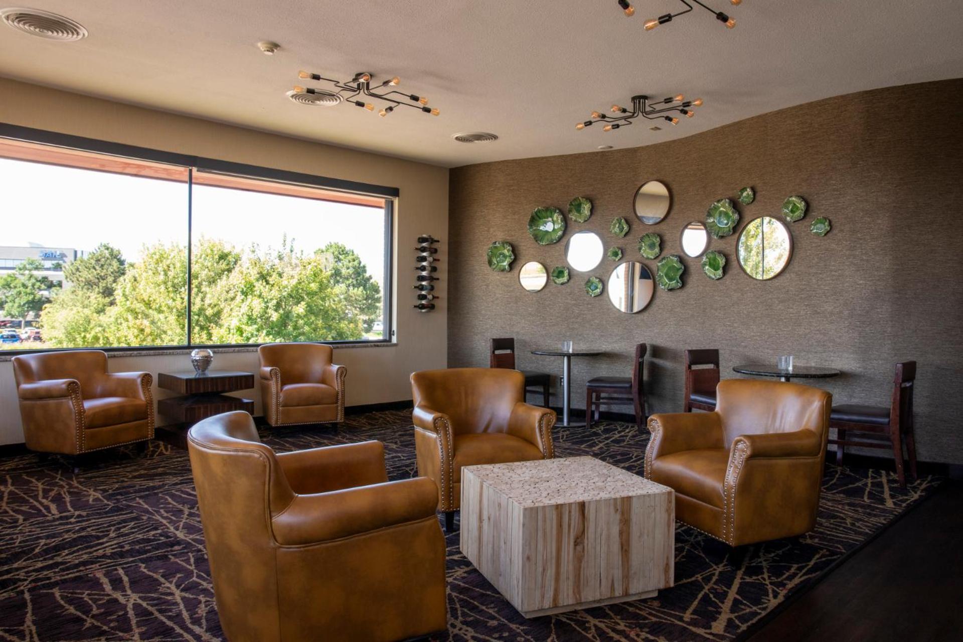 Radisson Hotel Colorado Springs Airport מראה חיצוני תמונה