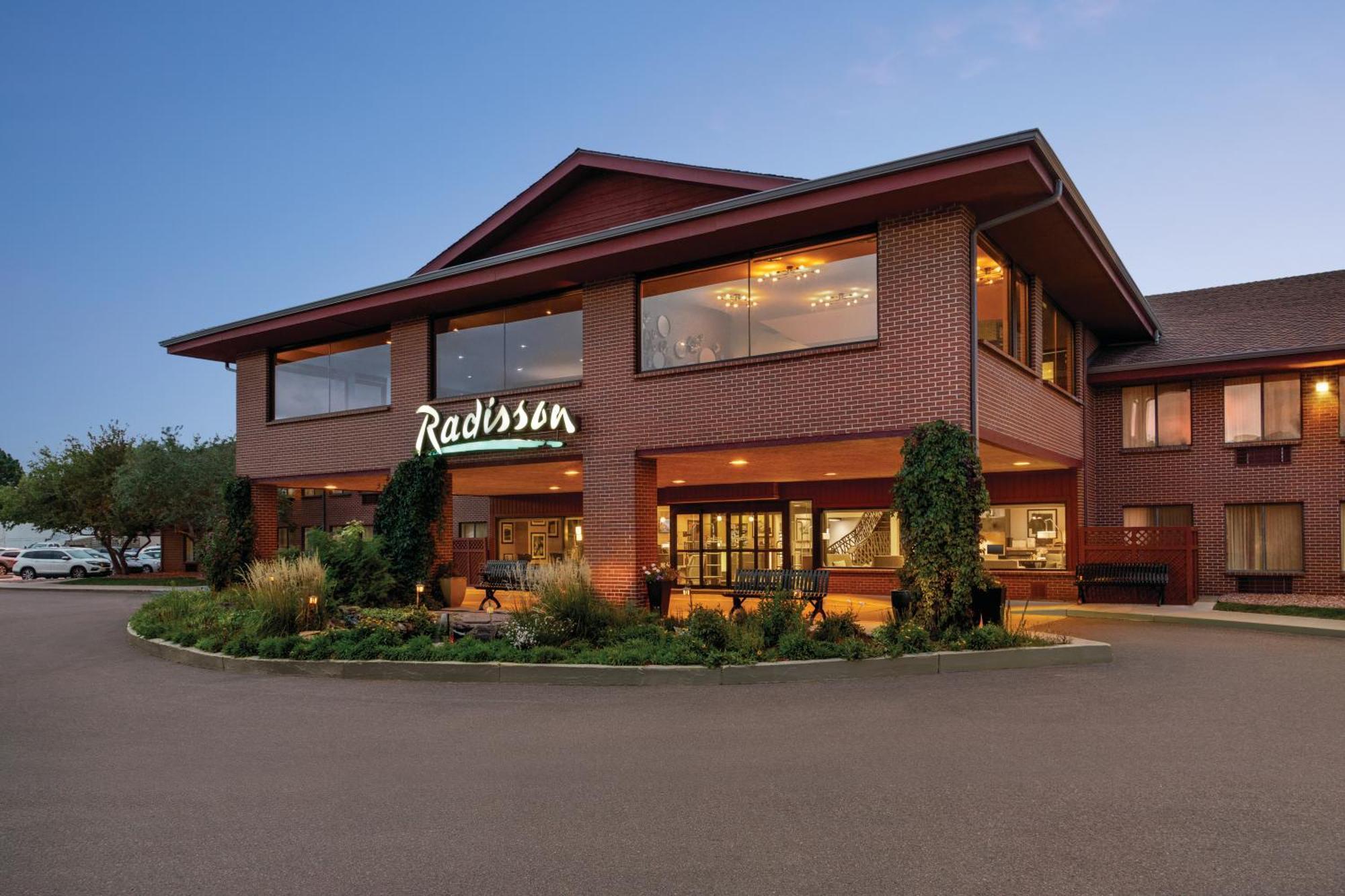 Radisson Hotel Colorado Springs Airport מראה חיצוני תמונה