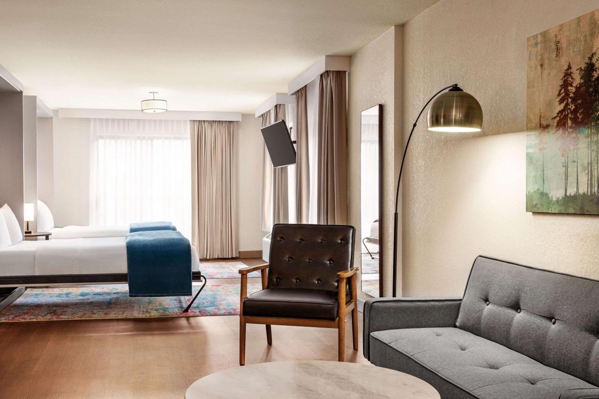 Radisson Hotel Colorado Springs Airport מראה חיצוני תמונה